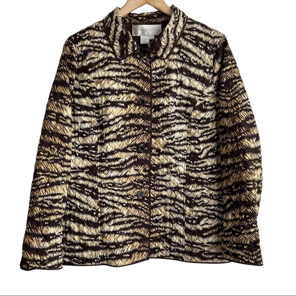 Don Caster Reversible Silk Animal Print Quilted Jacket (14) - Picture 4 of 15